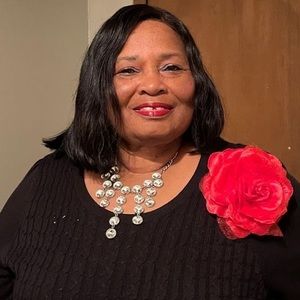 Meet your Posher, Carolyn b.